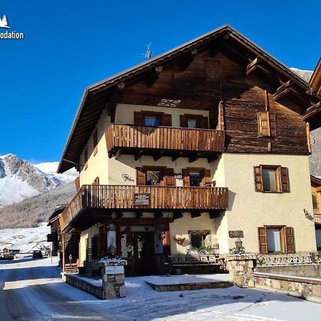 Al Me Bait By Livigno Accomodation Bagian luar foto