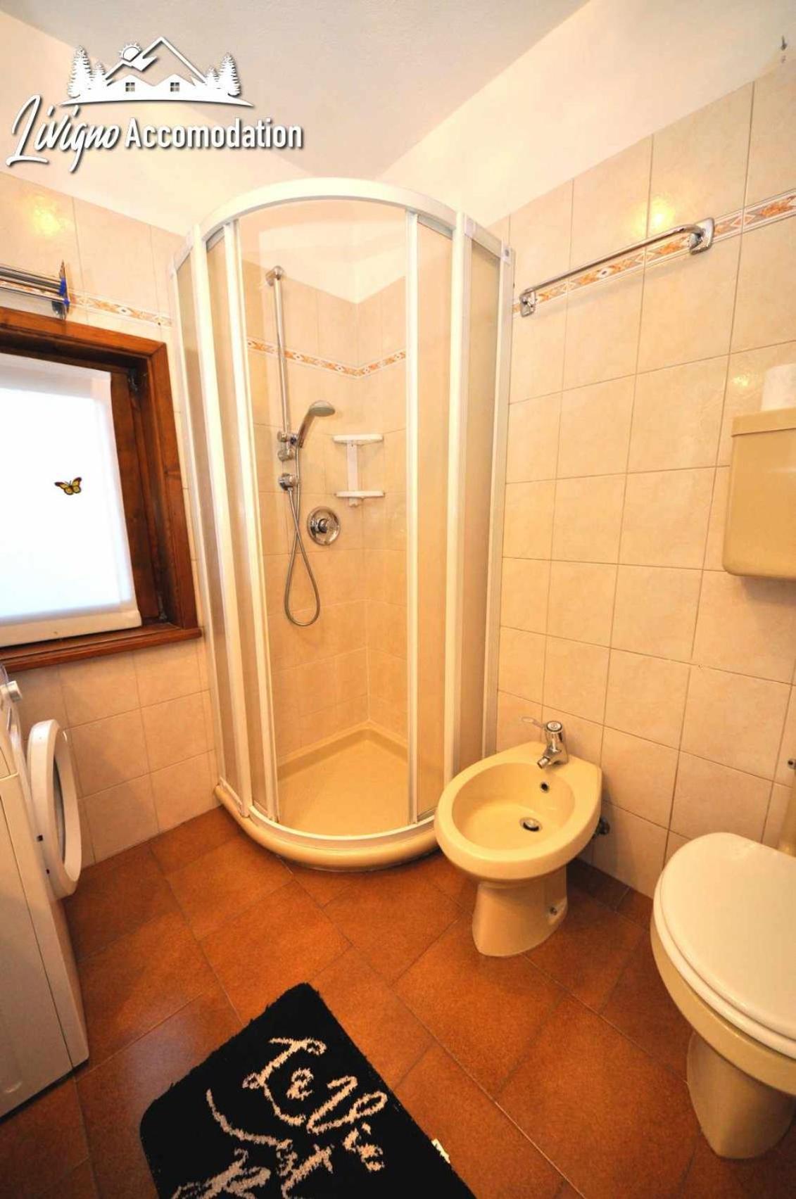 Al Me Bait By Livigno Accomodation Ruang foto