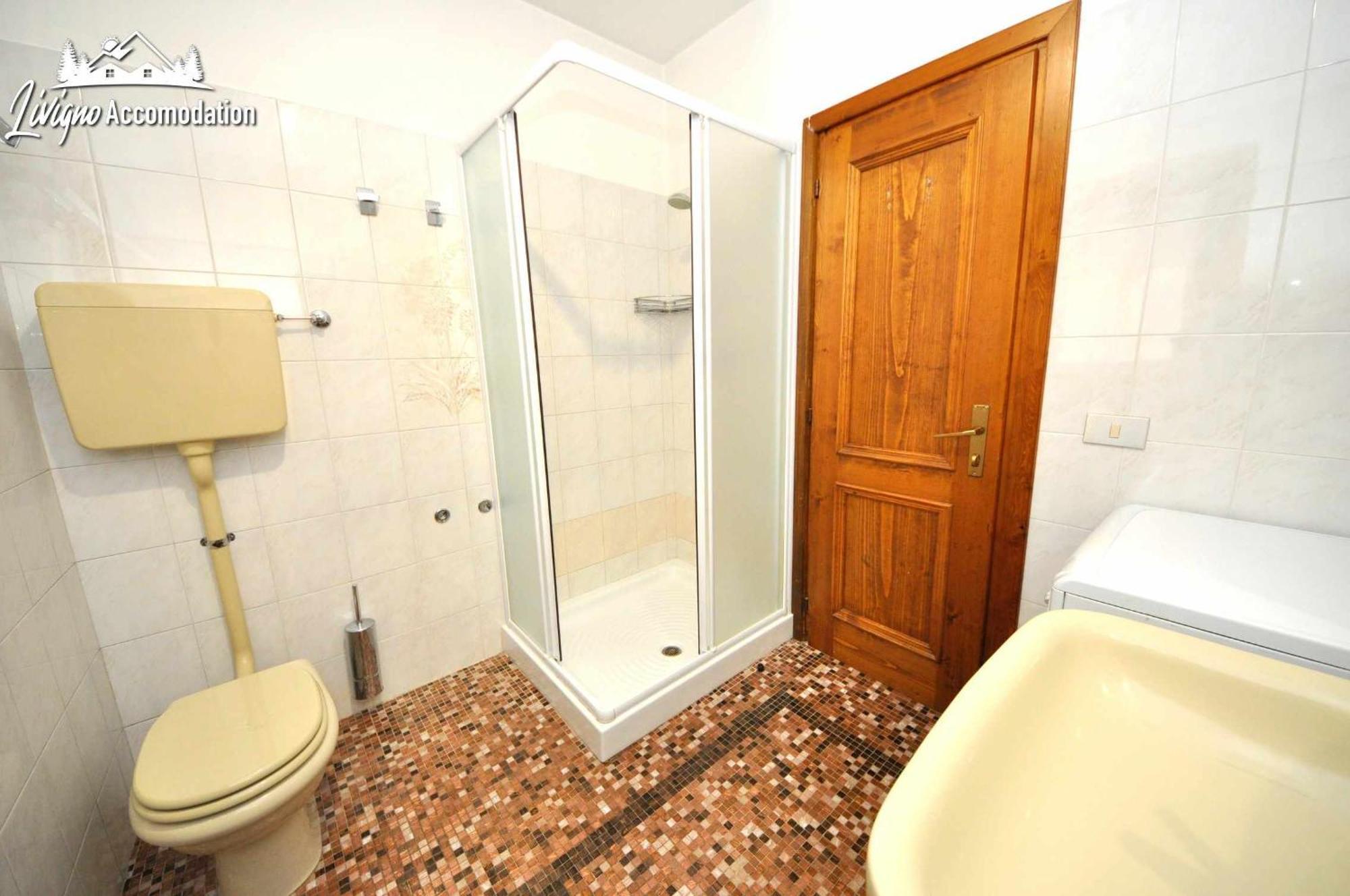Al Me Bait By Livigno Accomodation Ruang foto