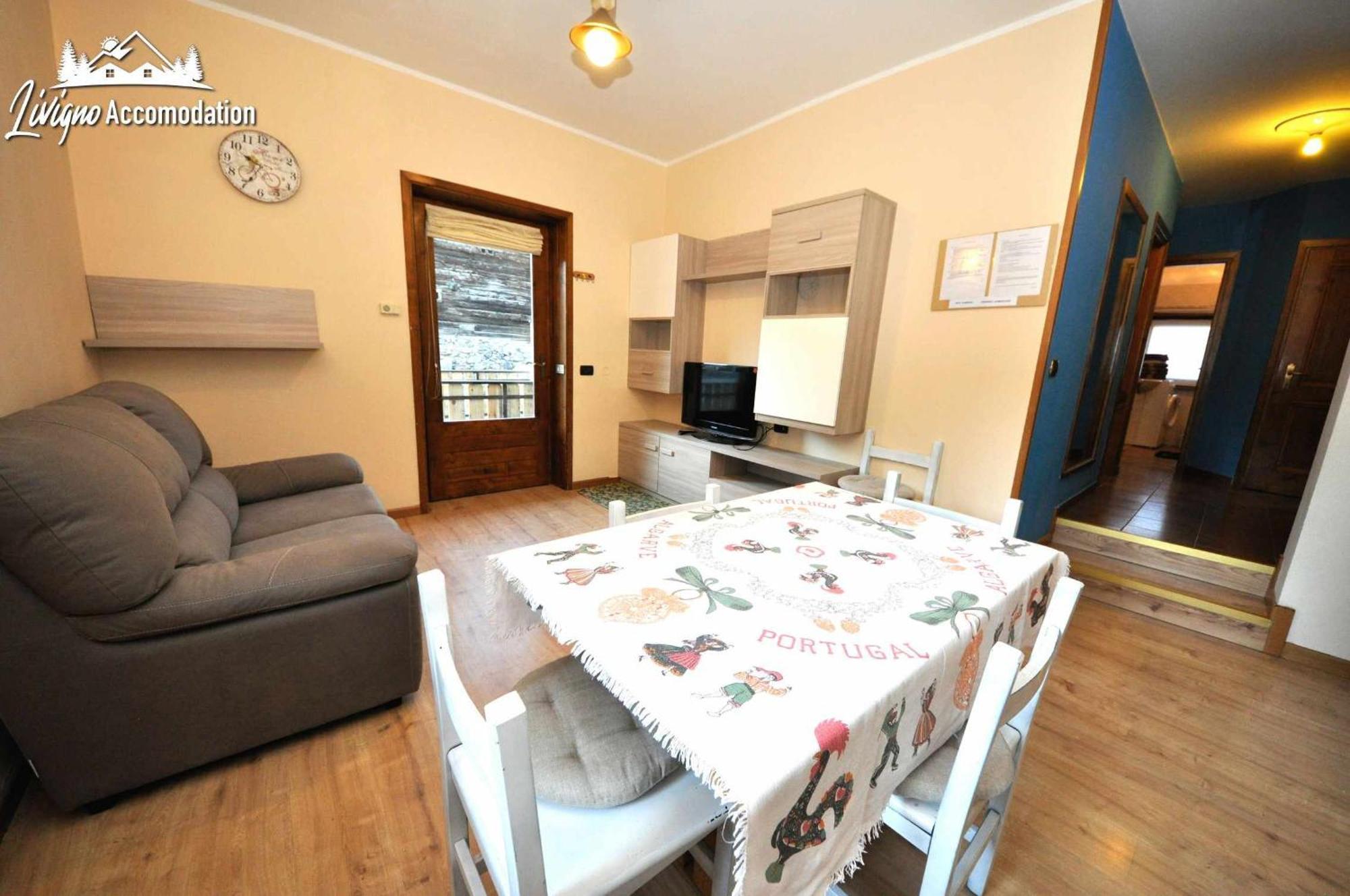 Al Me Bait By Livigno Accomodation Ruang foto