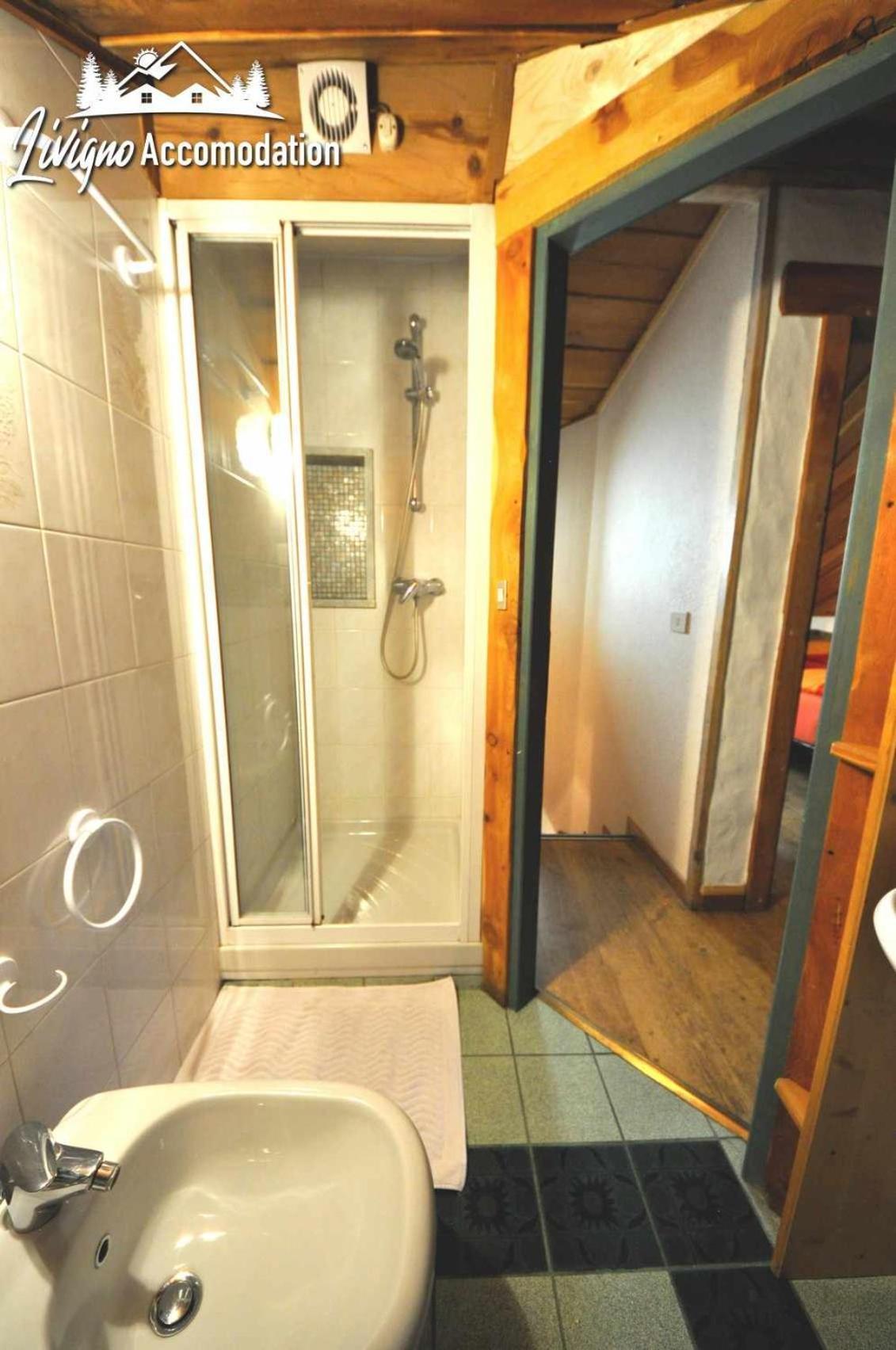 Al Me Bait By Livigno Accomodation Ruang foto